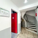 Urban Flat 11 - Studio Wagram Pereire