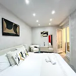 Urban Flat 11 - Studio Wagram Pereire